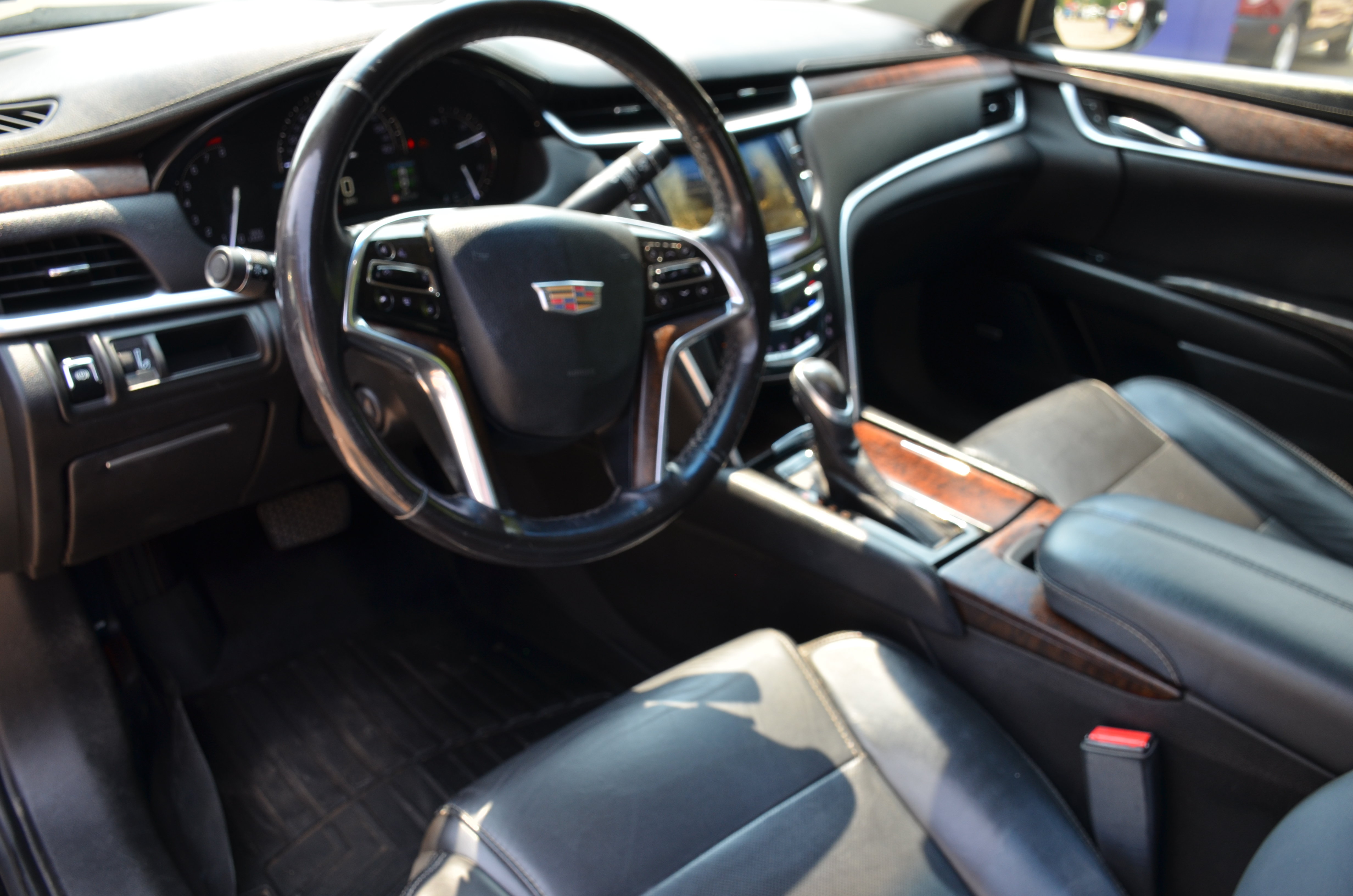 Used 2018 Cadillac XTS Luxury AWD/4WD image 18