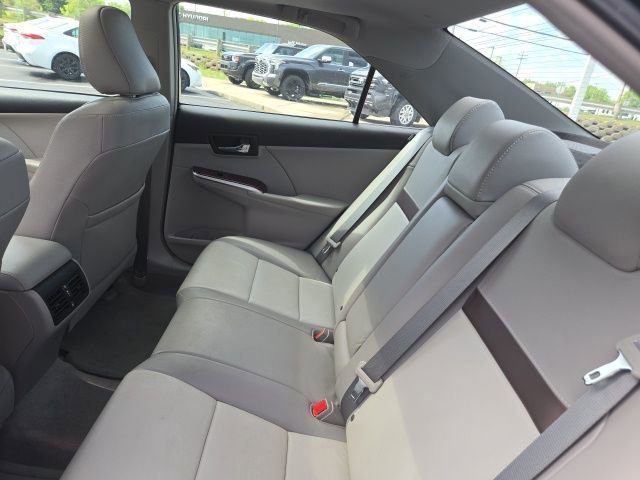 Used 2012 Toyota Camry XLE w/ Leather Pkg FWD image 3