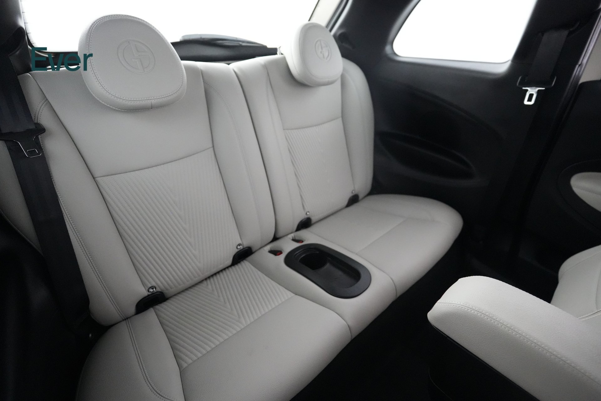 Used 2025 FIAT 500 e FWD image 5