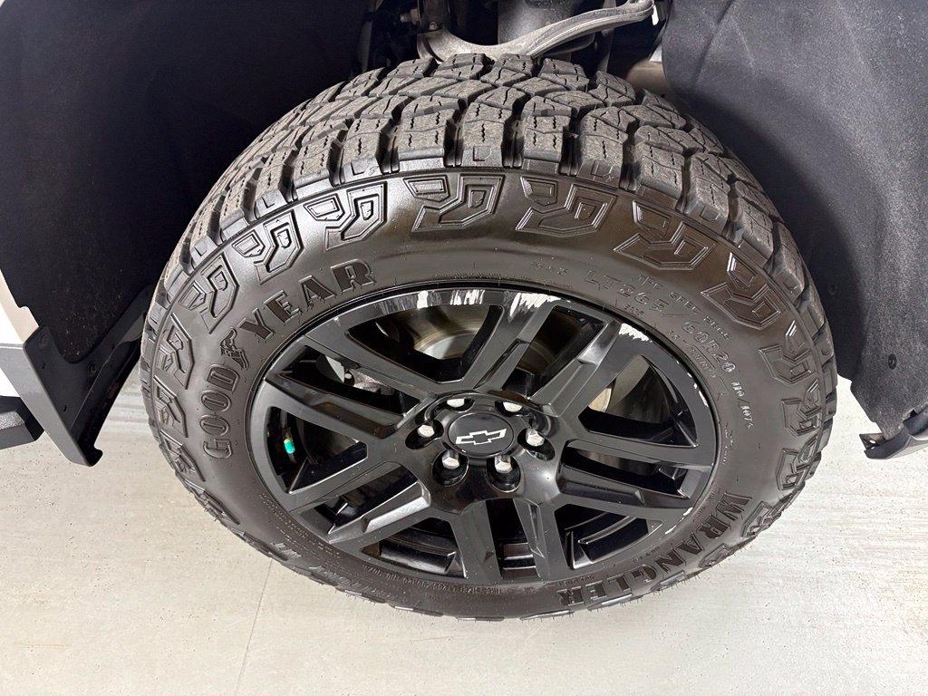 Used 2022 Chevrolet Silverado 1500 LT Trail Boss w/ LT Trail Boss Premium Package AWD/4WD image 12