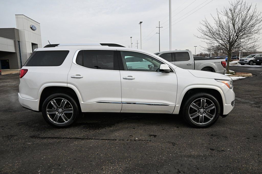 Used 2017 GMC Acadia Denali w/ Technology Package image 3