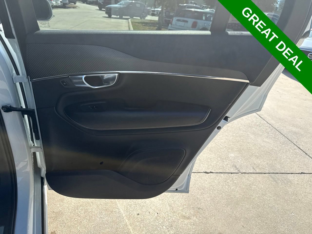 Used 2018 Volvo XC90 T6 R-Design w/ Convenience Package AWD/4WD image 15