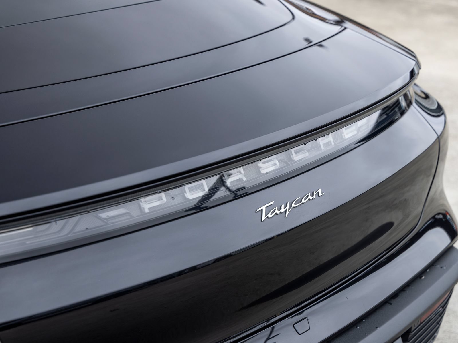 Certified 2023 Porsche Taycan w/ Premium Package RWD image 19
