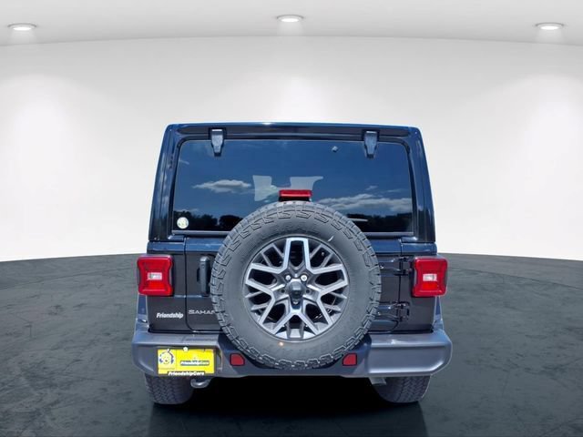 Used 2025 Jeep Wrangler Unlimited Sahara AWD/4WD image 10