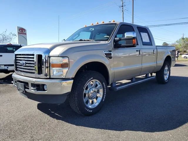 Used 2010 Ford F250 Lariat AWD/4WD image 2
