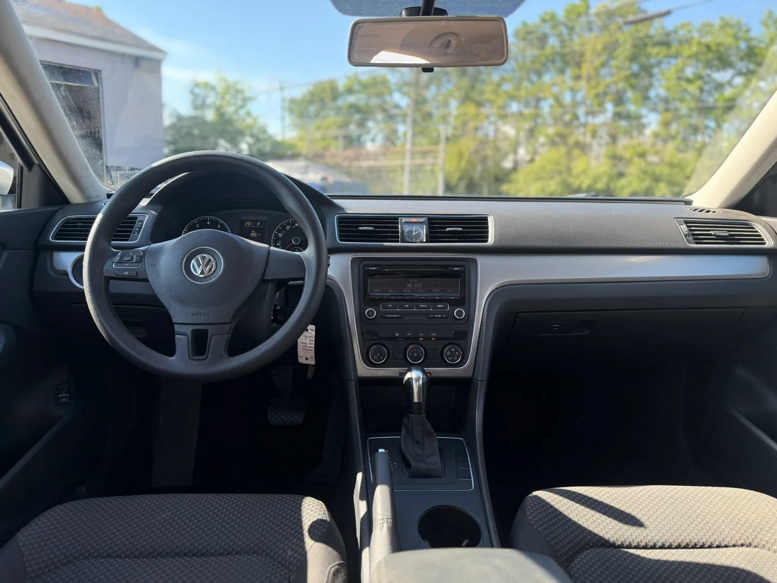 Used 2013 Volkswagen Passat 2.5 S FWD image 9