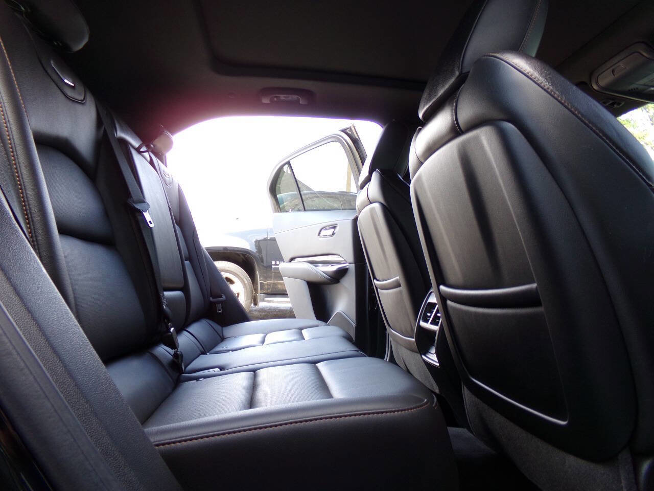Used 2022 Cadillac XT4 Sport AWD/4WD image 28