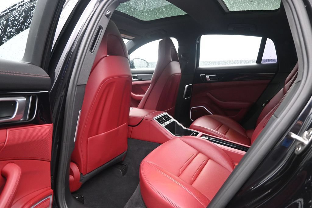 Used 2019 Porsche Panamera 4 AWD/4WD image 29