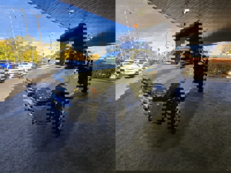 Used 2015 RAM 4500 Tradesman w/ Power & Remote Entry Group image 7