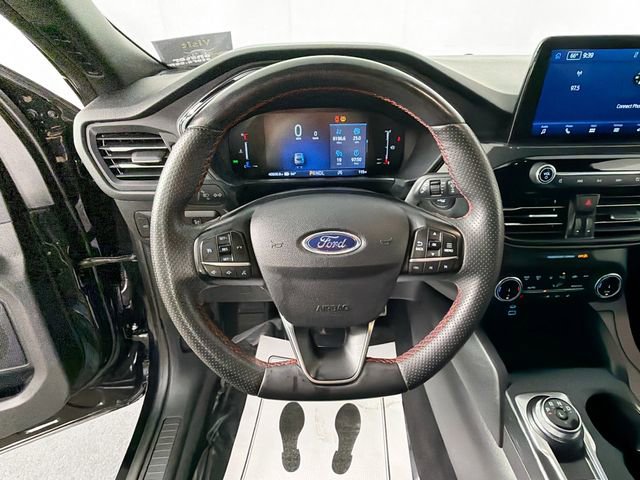 Used 2023 Ford Escape ST-Line AWD/4WD image 11