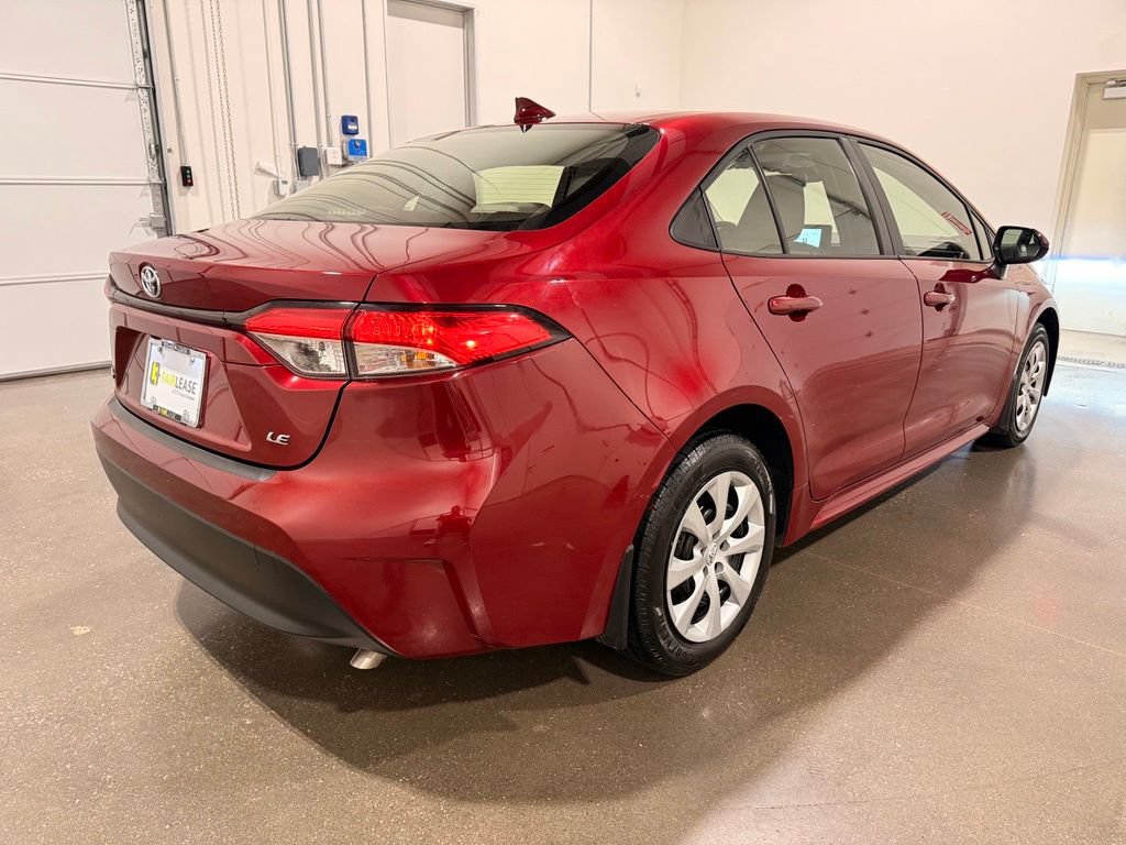 Used 2025 Toyota Corolla LE FWD image 5