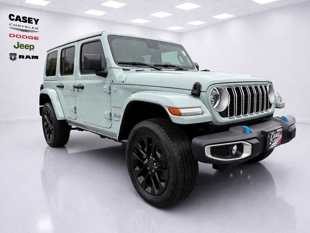 Used 2024 Jeep Wrangler Unlimited Sahara AWD/4WD image 3