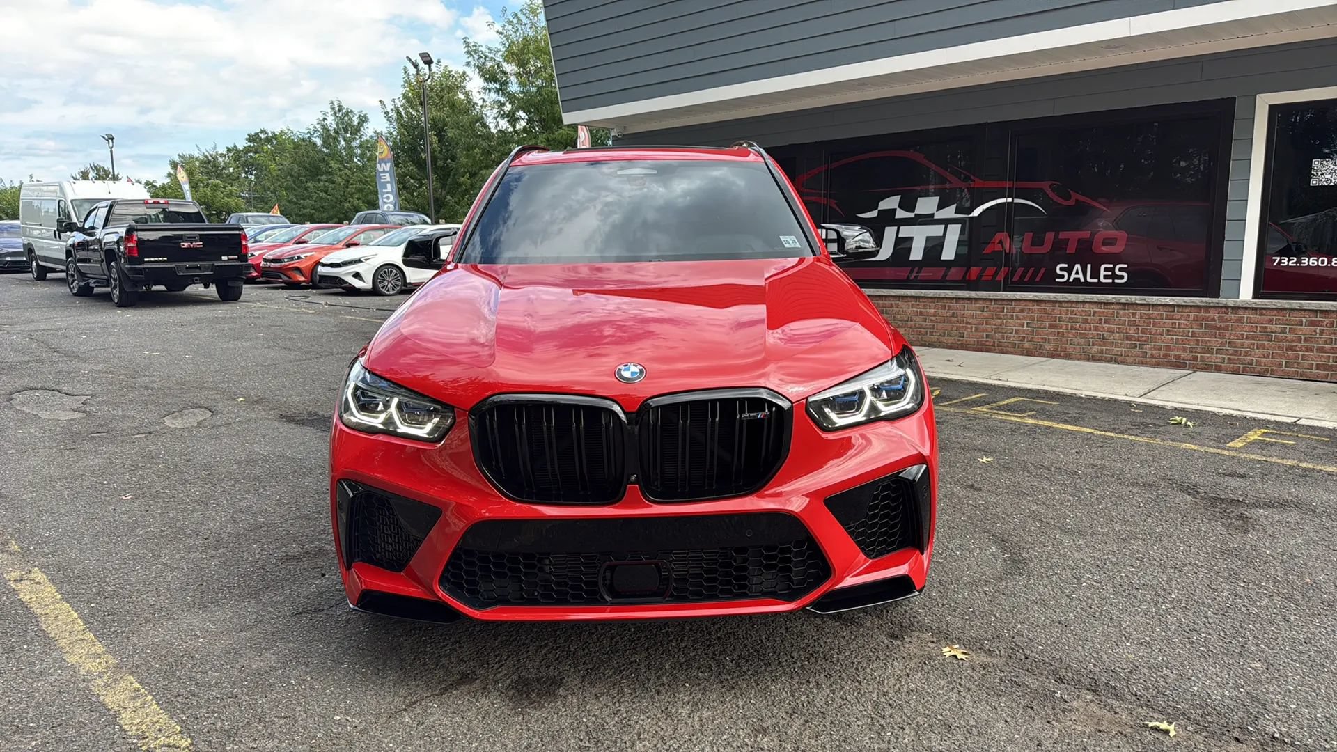 Used 2023 BMW X5 M w/ Competition Package AWD/4WD image 2