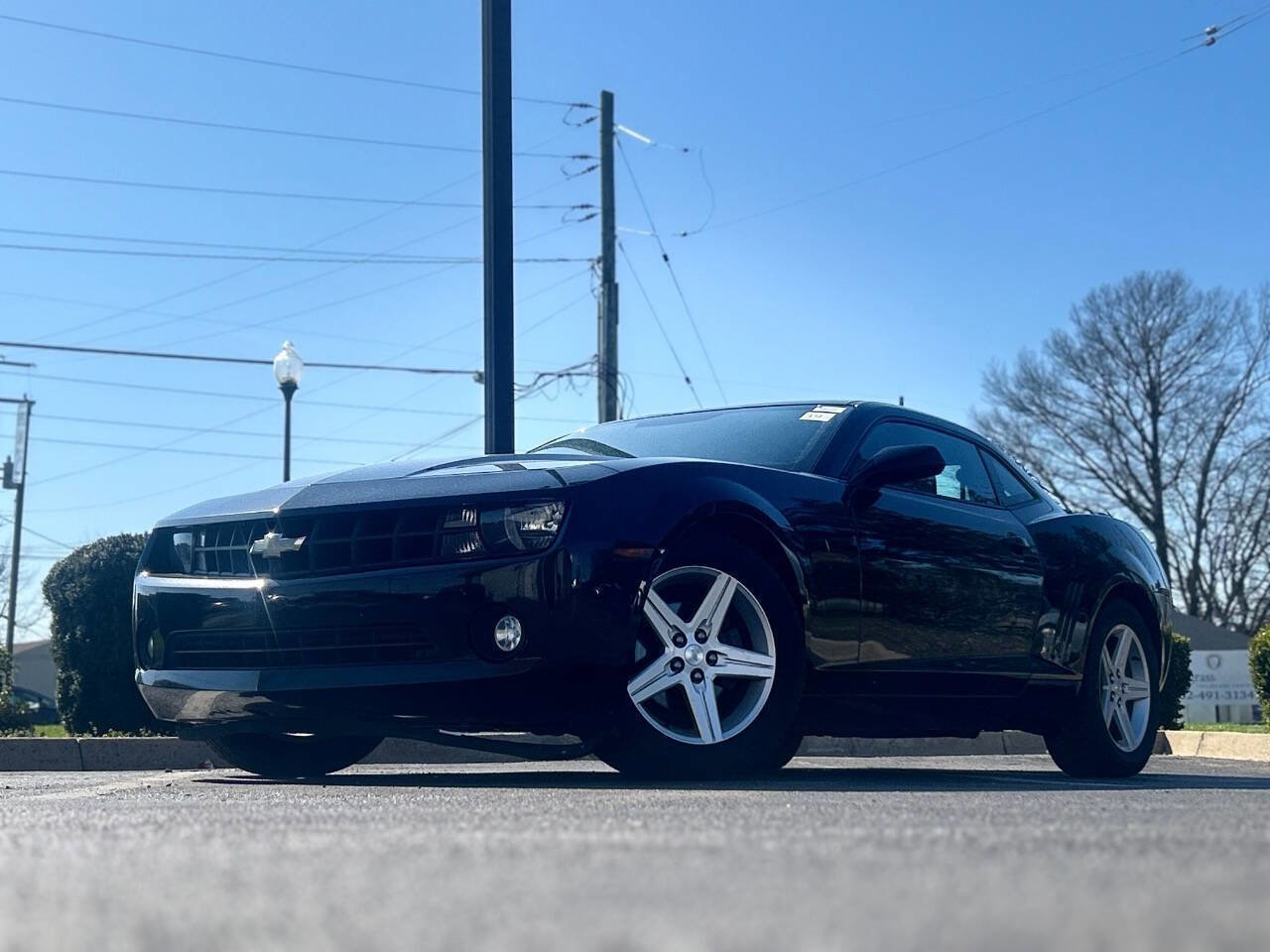 Used 2011 Chevrolet Camaro LT RWD image 2