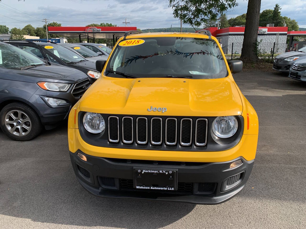 Used 2018 Jeep Renegade Sport w/ Power & Air Group AWD/4WD image 2