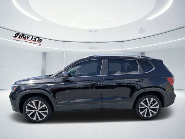 Used 2022 Volkswagen Taos SE FWD image 7