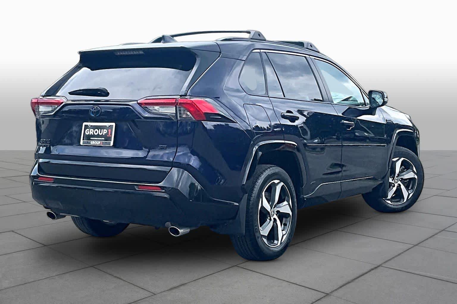 Used 2023 Toyota RAV4 SE w/ Weather & Moonroof Package AWD/4WD image 13