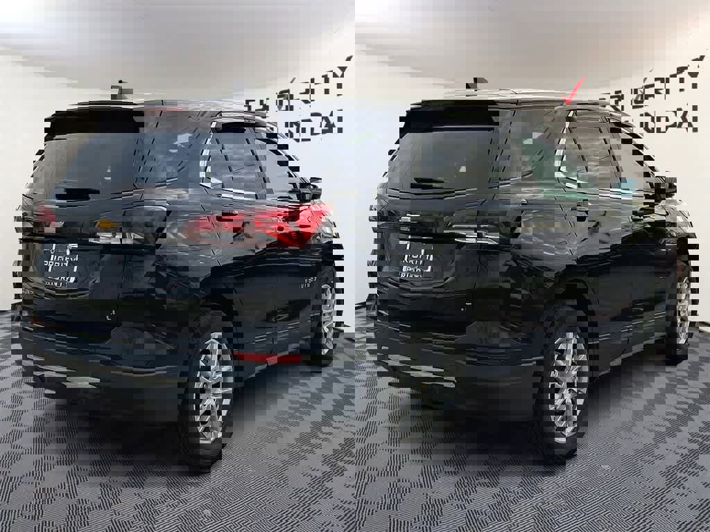Used 2022 Chevrolet Equinox LT image 4