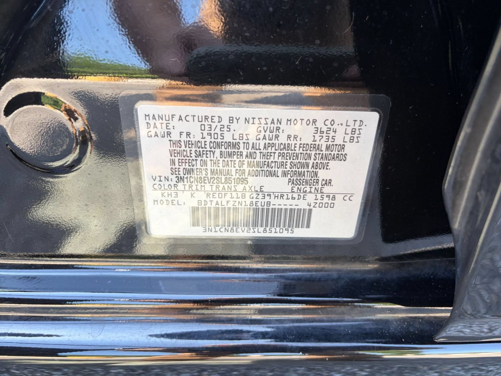 Used 2025 Nissan Versa SV FWD image 27