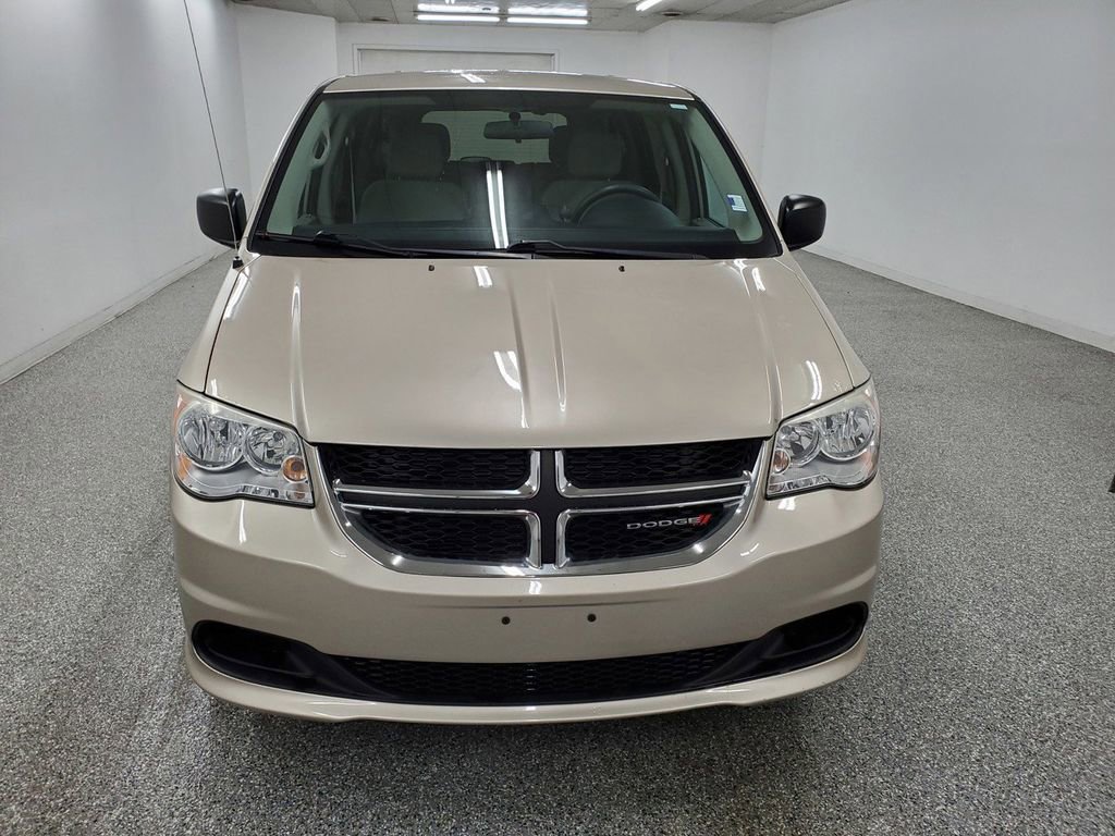 Used 2012 Dodge Grand Caravan SE image 2