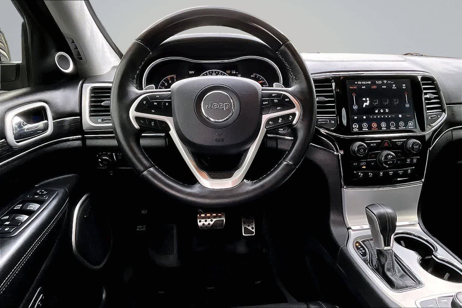 Used 2019 Jeep Grand Cherokee Summit AWD/4WD image 15