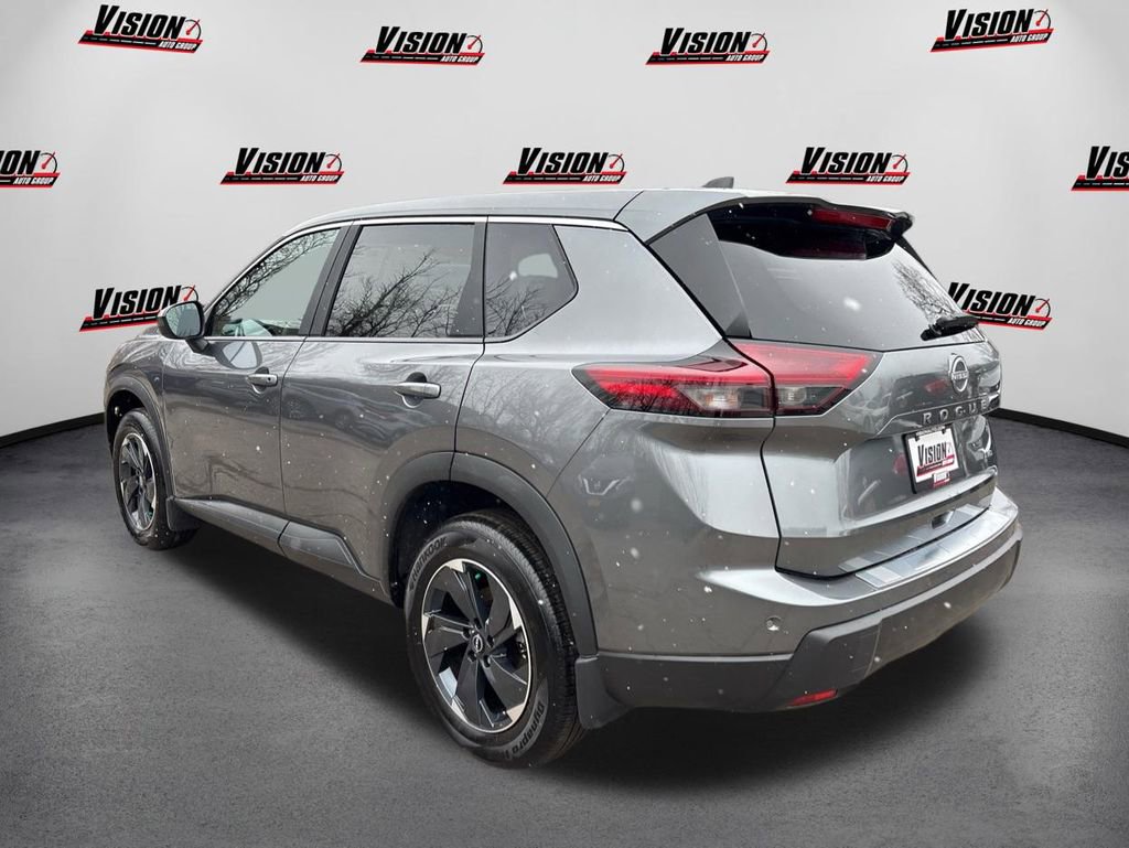 Used 2025 Nissan Rogue SV image 7