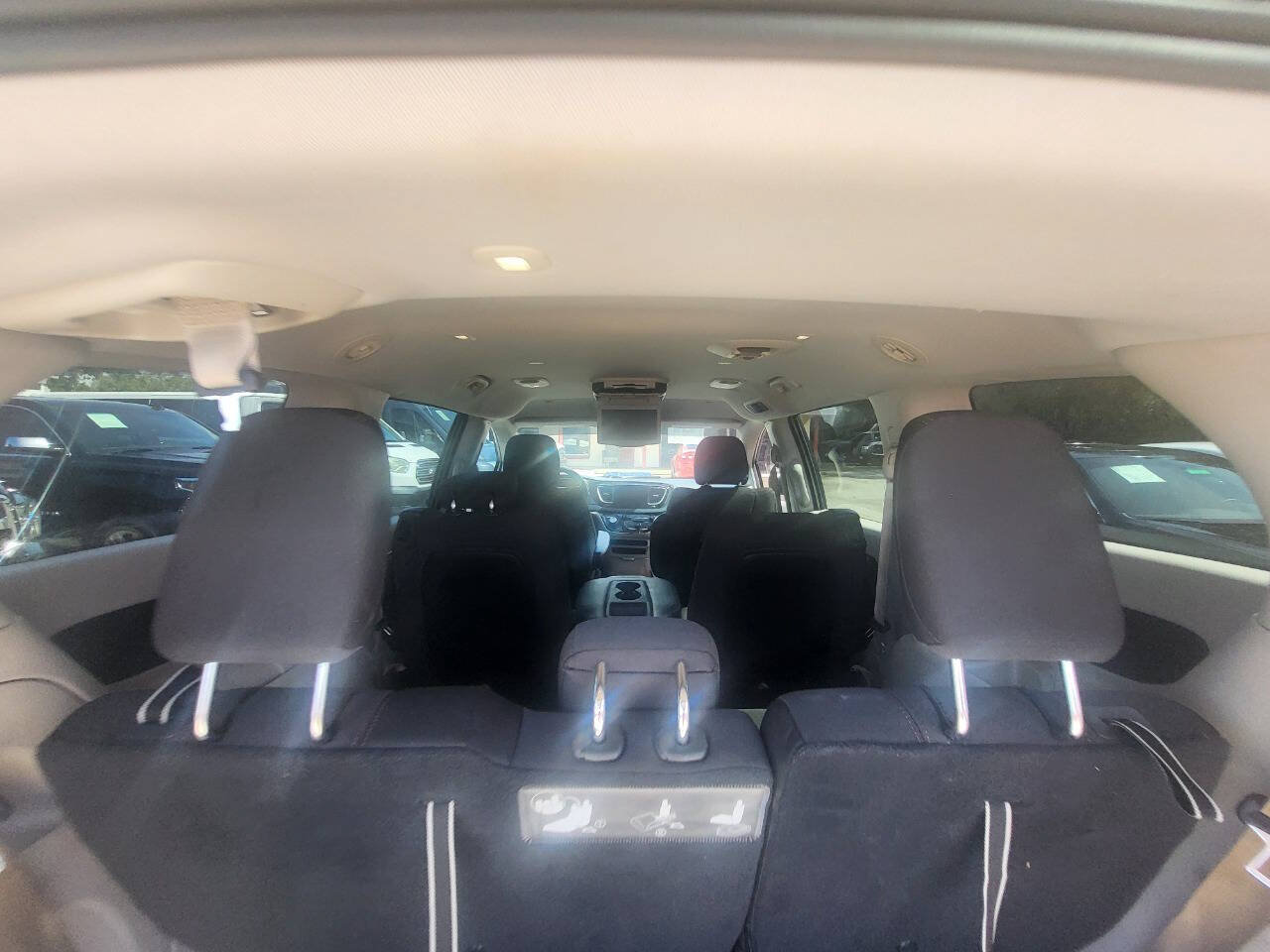 Used 2017 Chrysler Pacifica Touring w/ Tire & Wheel Group FWD image 33