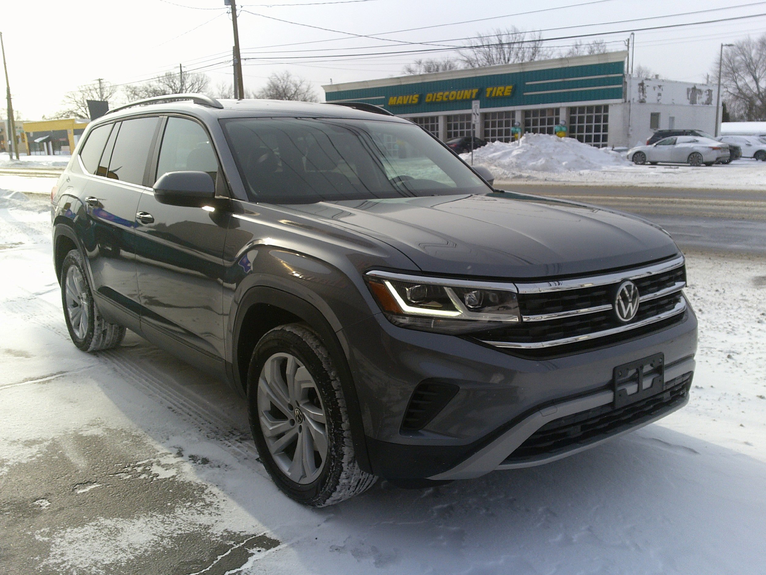 Used 2023 Volkswagen Atlas SE AWD/4WD image 8