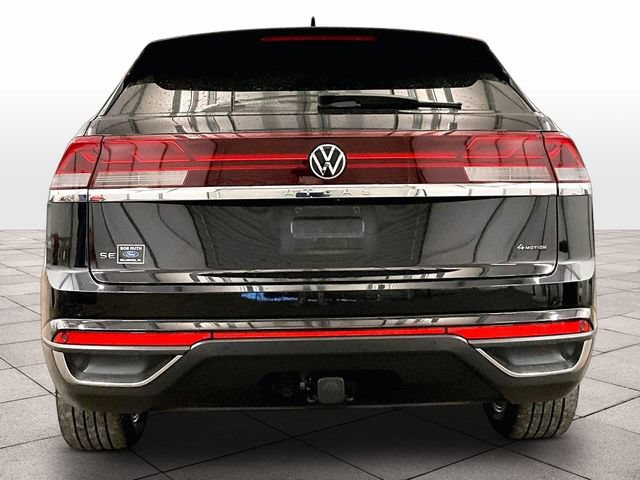 Used 2024 Volkswagen Atlas Cross Sport SE w/ Black Wheel Package AWD/4WD image 4