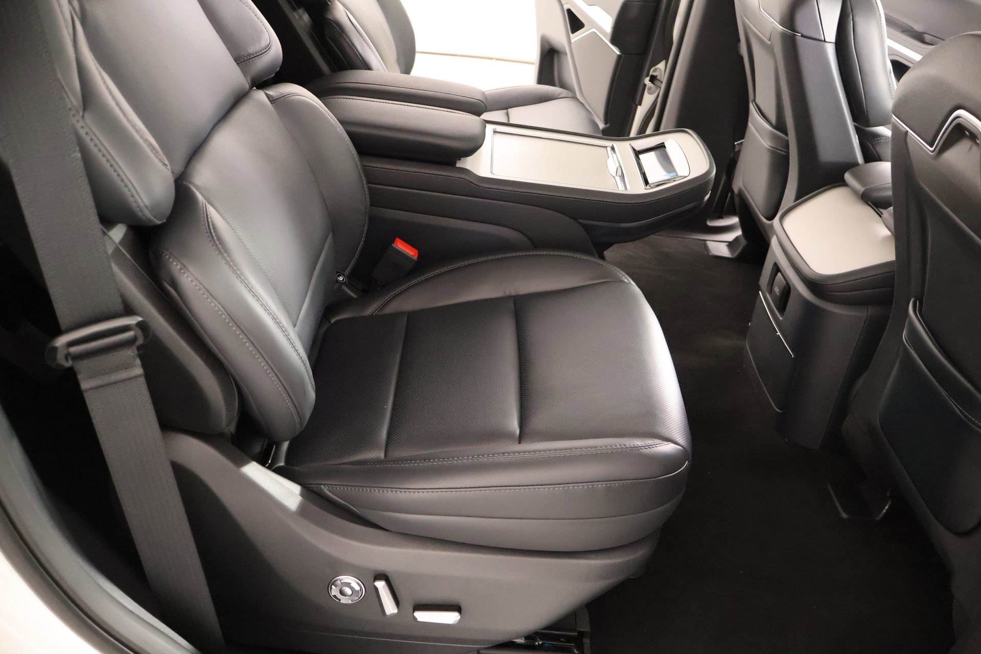 New 2026 Lincoln Navigator Reserve AWD/4WD image 15