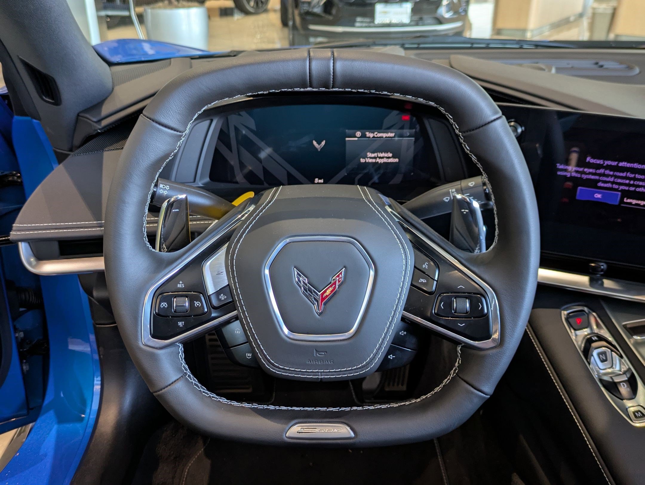 New 2025 Chevrolet Corvette E-Ray image 9