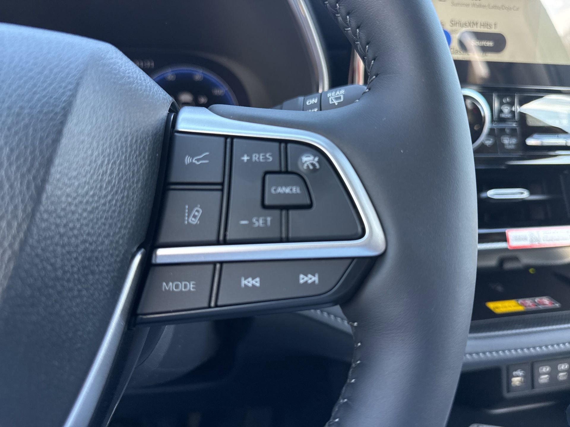 New 2026 Toyota Highlander Platinum image 46