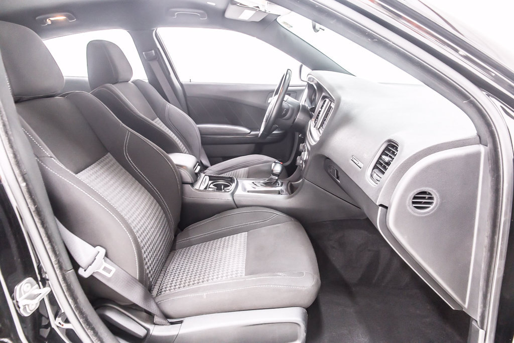 Used 2021 Dodge Charger SXT w/ Blacktop Package RWD image 32