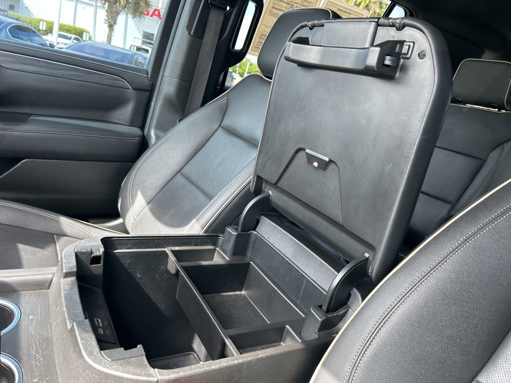Used 2023 GMC Yukon SLT image 39