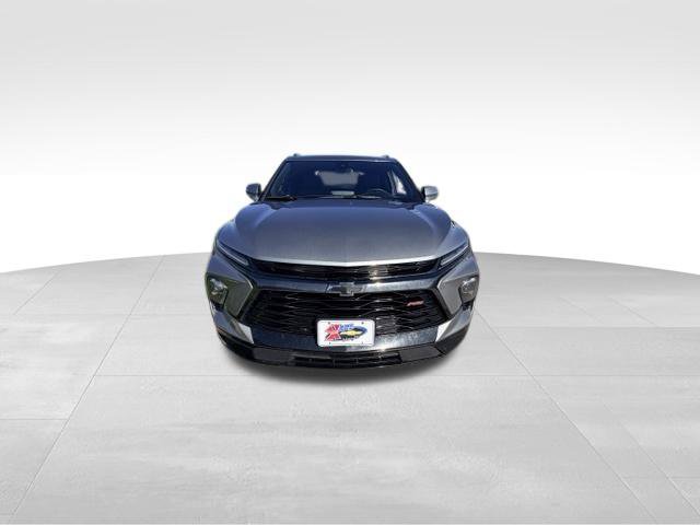 Certified 2023 Chevrolet Blazer RS w/ Enhanced Convenience Package AWD/4WD image 3