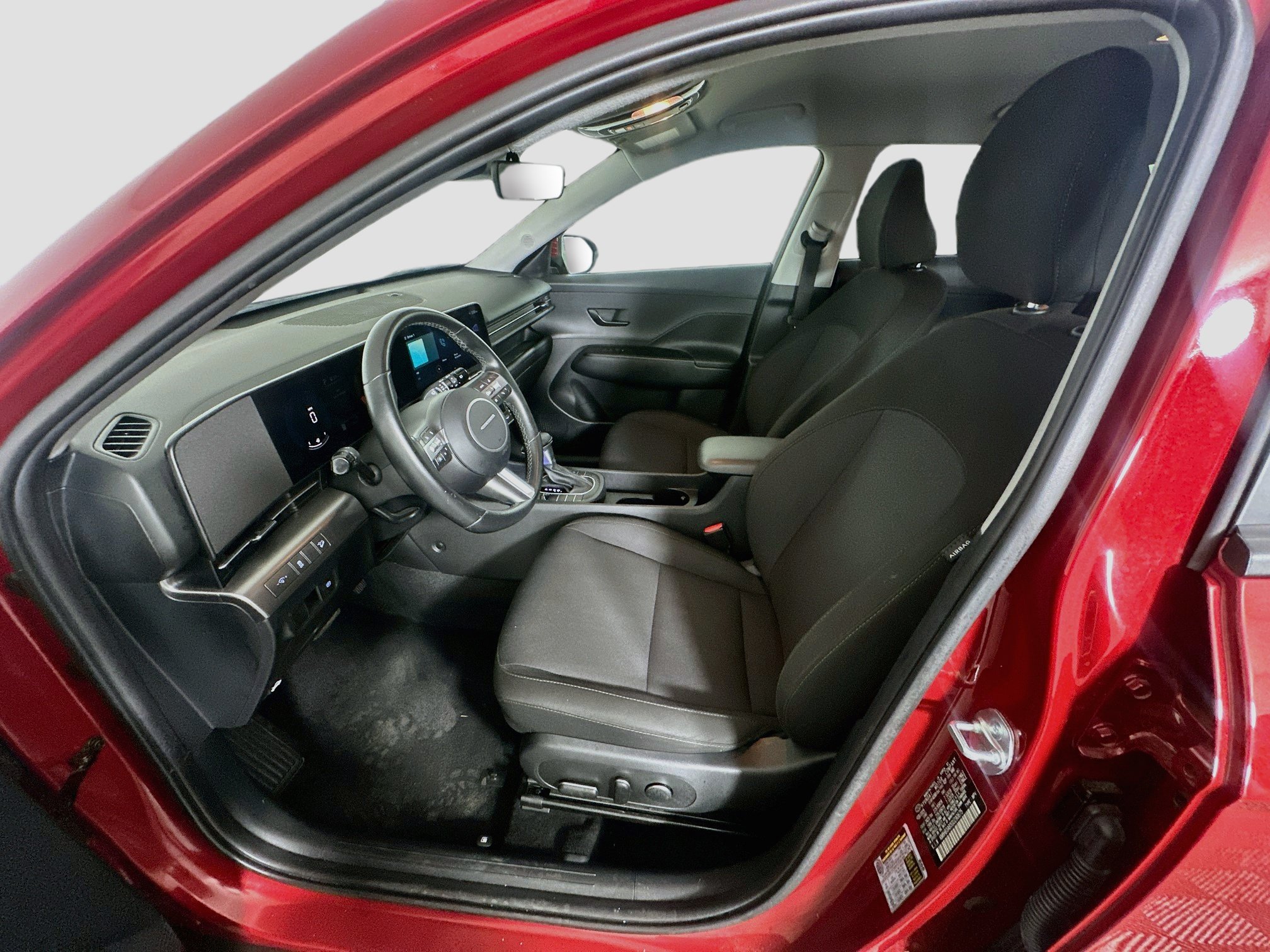 Used 2025 Hyundai Kona SEL FWD image 13