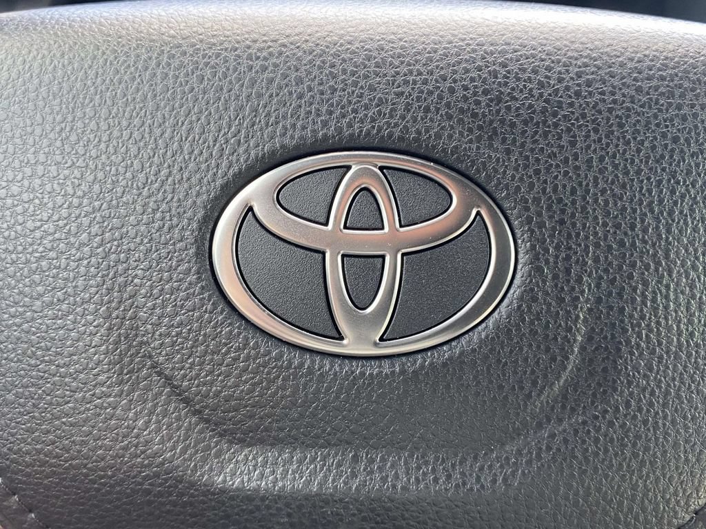 Used 2025 Toyota 4Runner SR5 RWD image 60