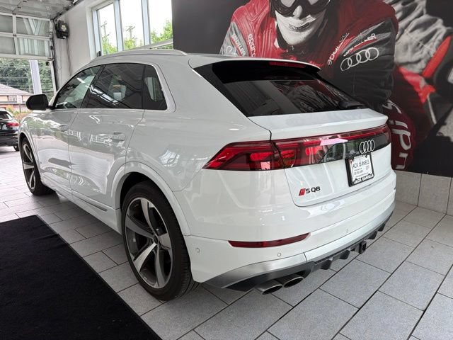 Used 2024 Audi SQ8 Prestige AWD/4WD image 3