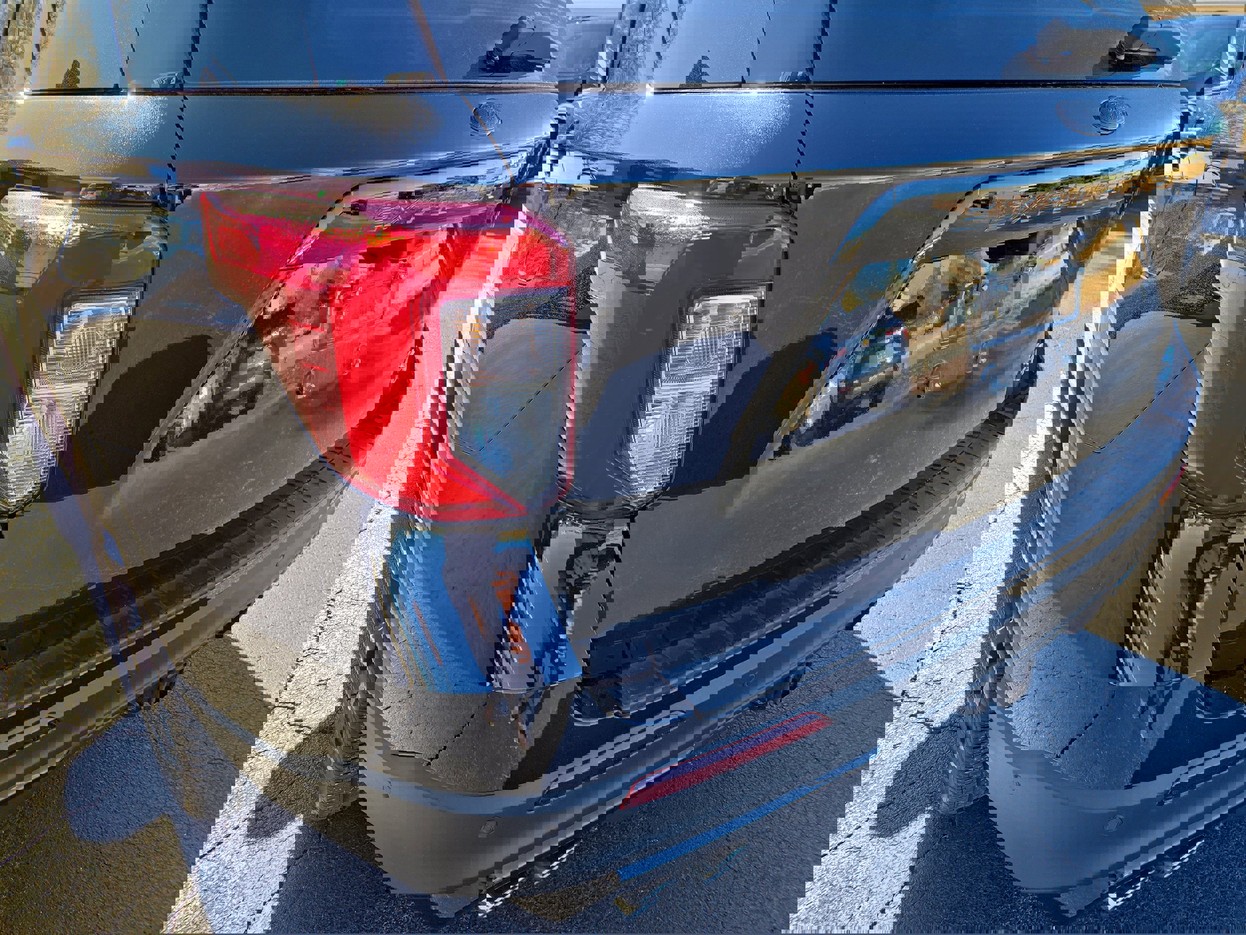 Used 2023 Ford Explorer ST w/ Equipment Group 401A image 10