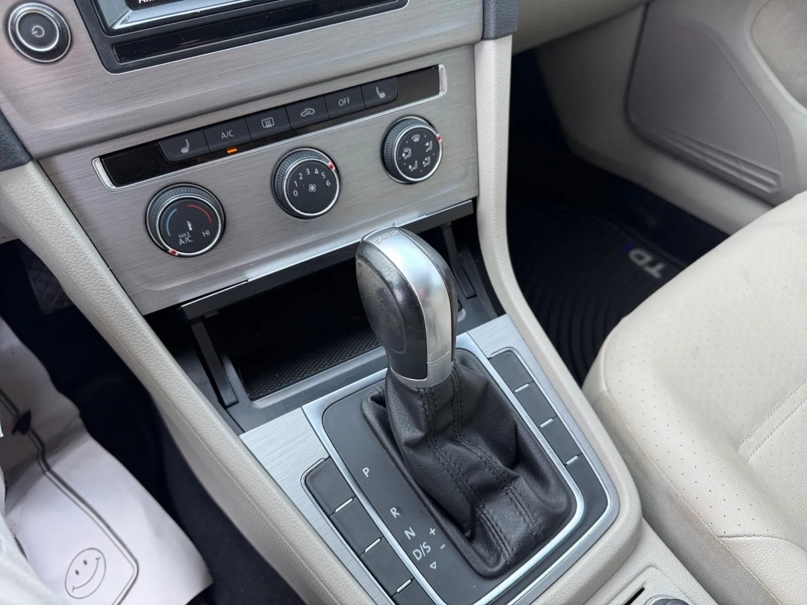 Used 2015 Volkswagen Golf TDI SEL FWD image 22