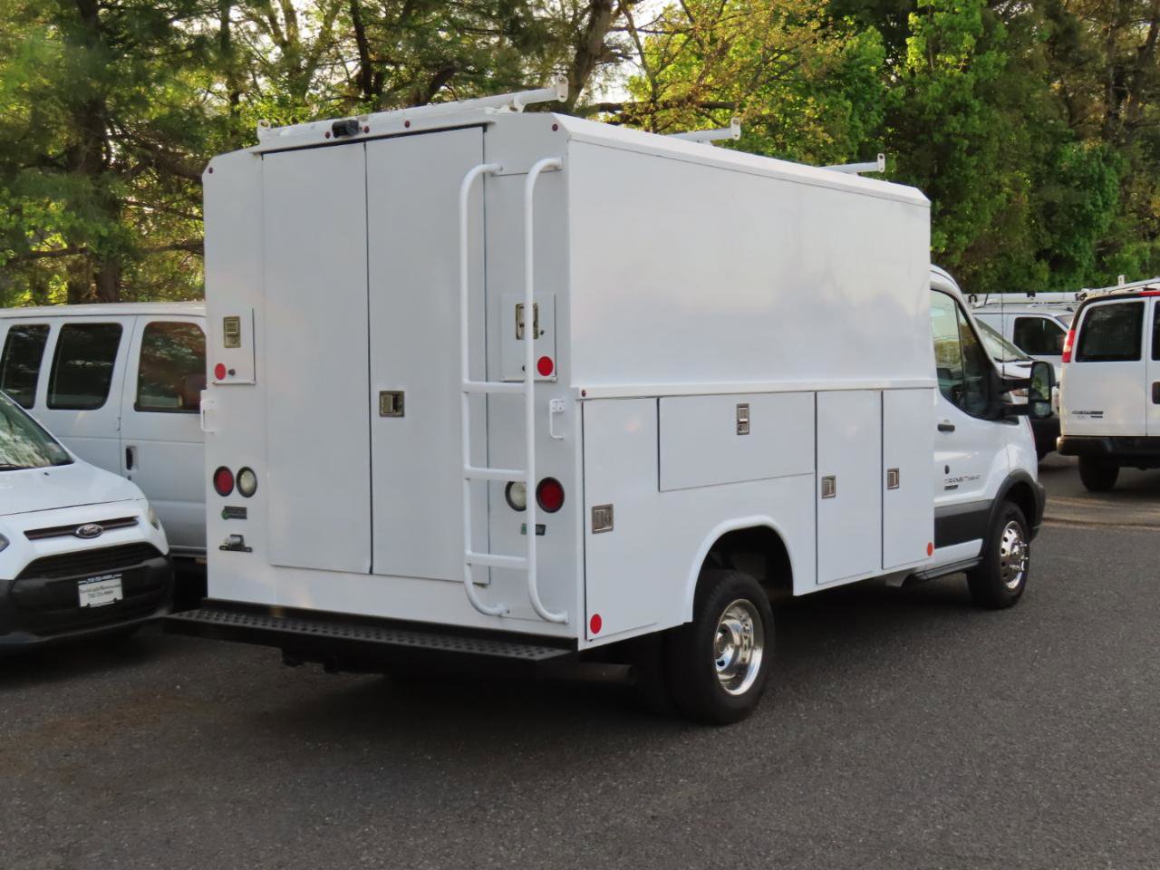 Used 2017 Ford Transit 350 138 DRW w/ Interior Upgrade Package RWD image 8