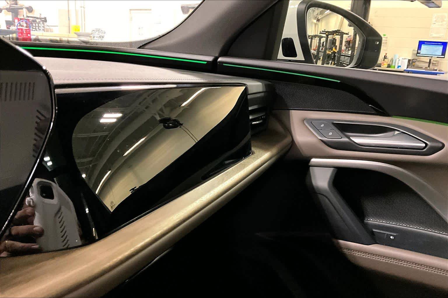 Used 2025 Audi Q5 Premium w/ Convenience Package image 28
