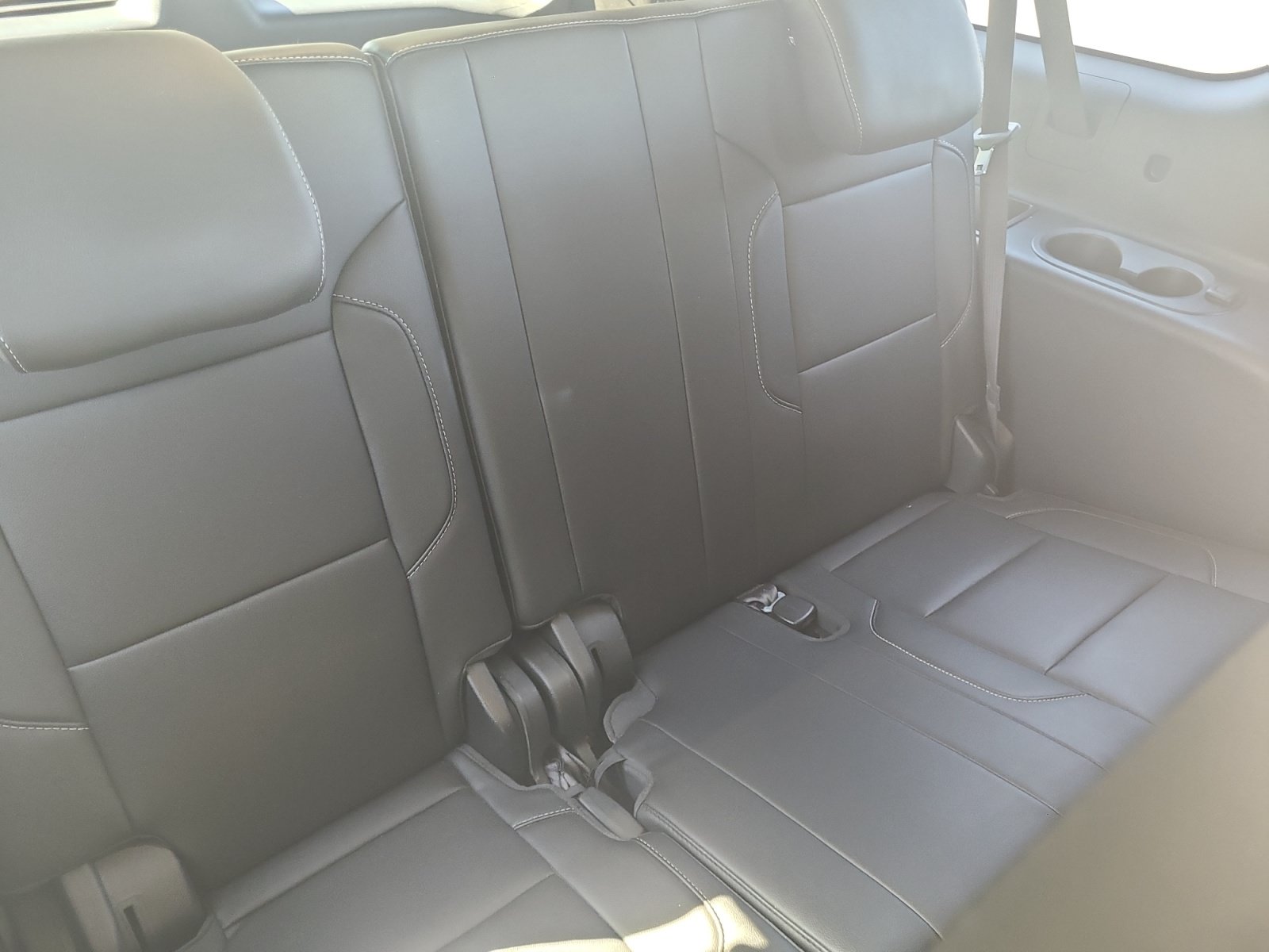 Used 2017 Chevrolet Suburban LT RWD image 18