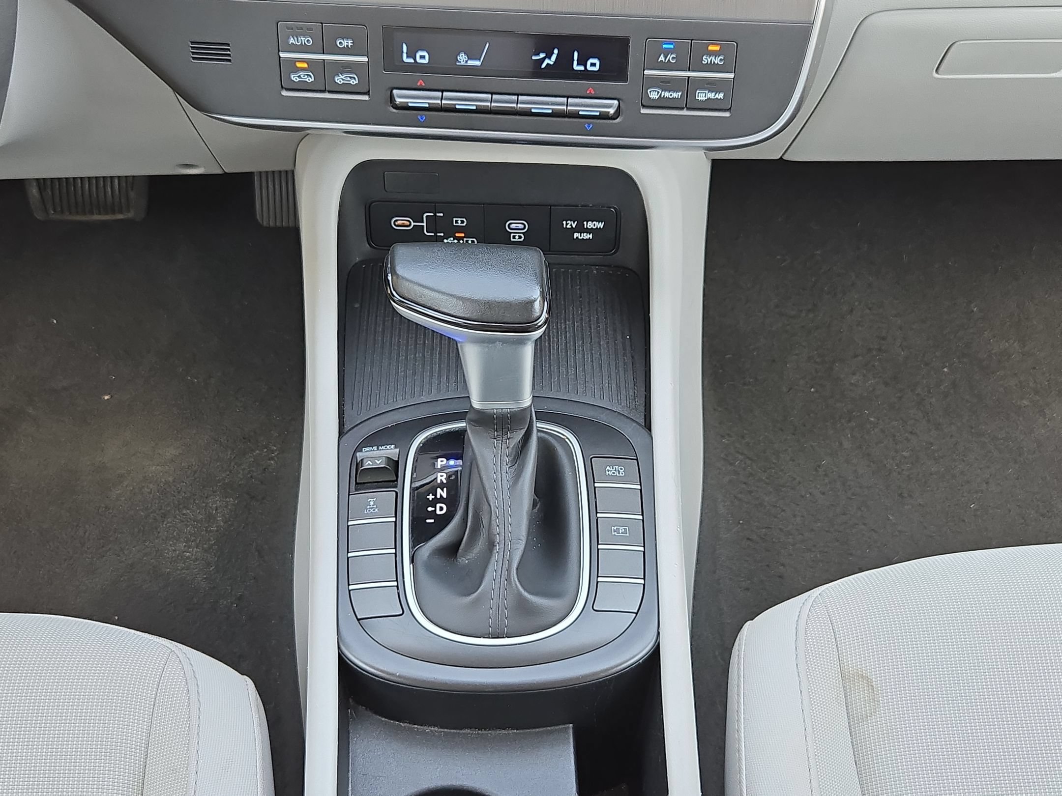 Used 2024 Hyundai Kona SEL AWD/4WD image 19