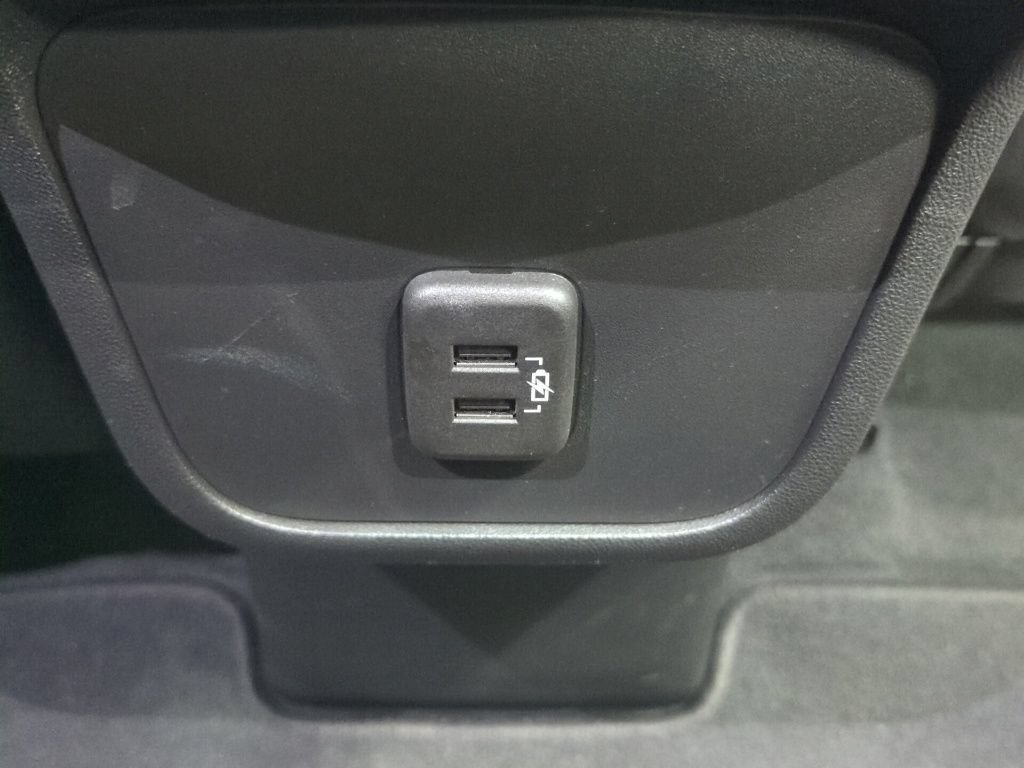 Used 2023 Chevrolet Equinox LT FWD image 25