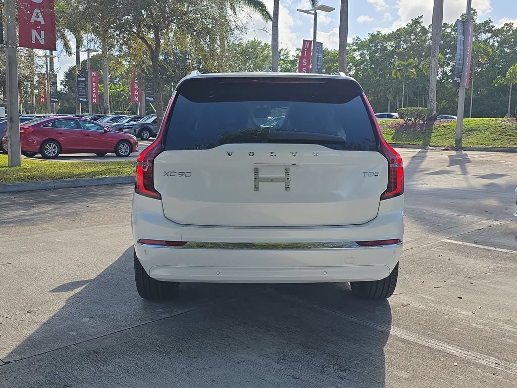 New 2026 Volvo XC90 T8 Plus w/ Protection Package Premier AWD/4WD image 5