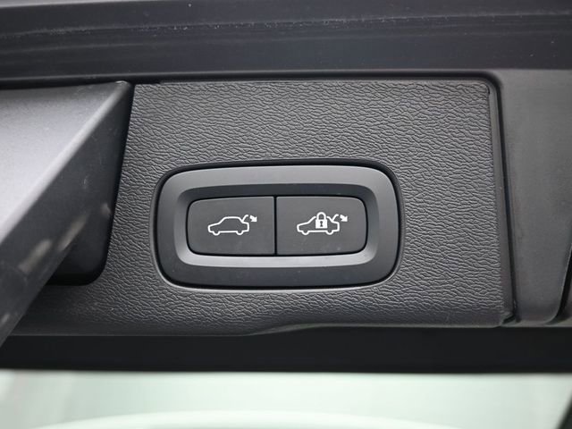 Used 2023 Volvo XC60 B5 Core w/ Climate Package image 29