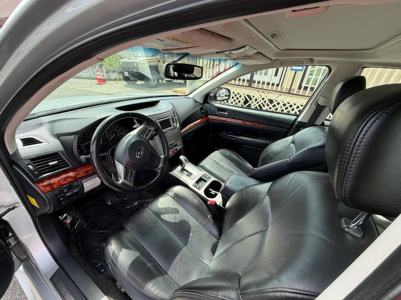 Used 2012 Subaru Legacy 2.5i Limited w/ Popular Pkg 2 AWD/4WD image 10