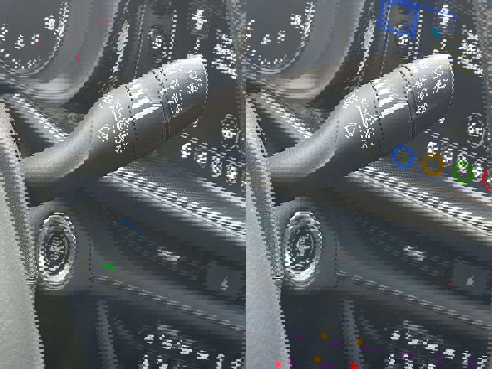 Used 2023 Buick Envision Essence w/ Sport Touring Package image 30