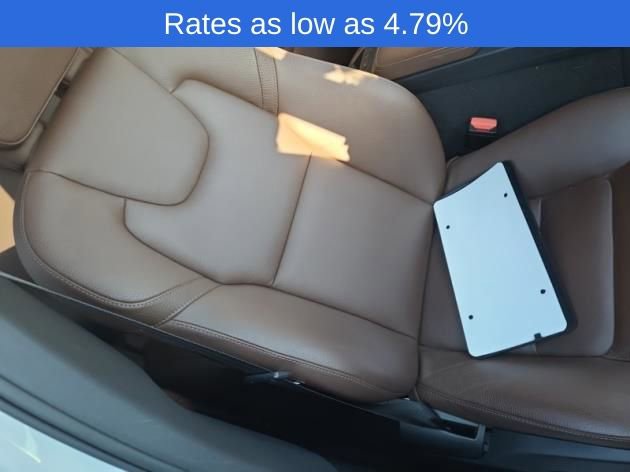 Certified 2023 Volvo XC60 B5 Plus w/ Climate Package image 17